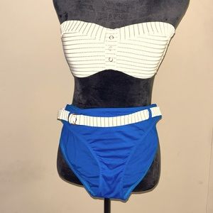 Underwire bikini with padding…super sassy! Wear it strapless or add straps!